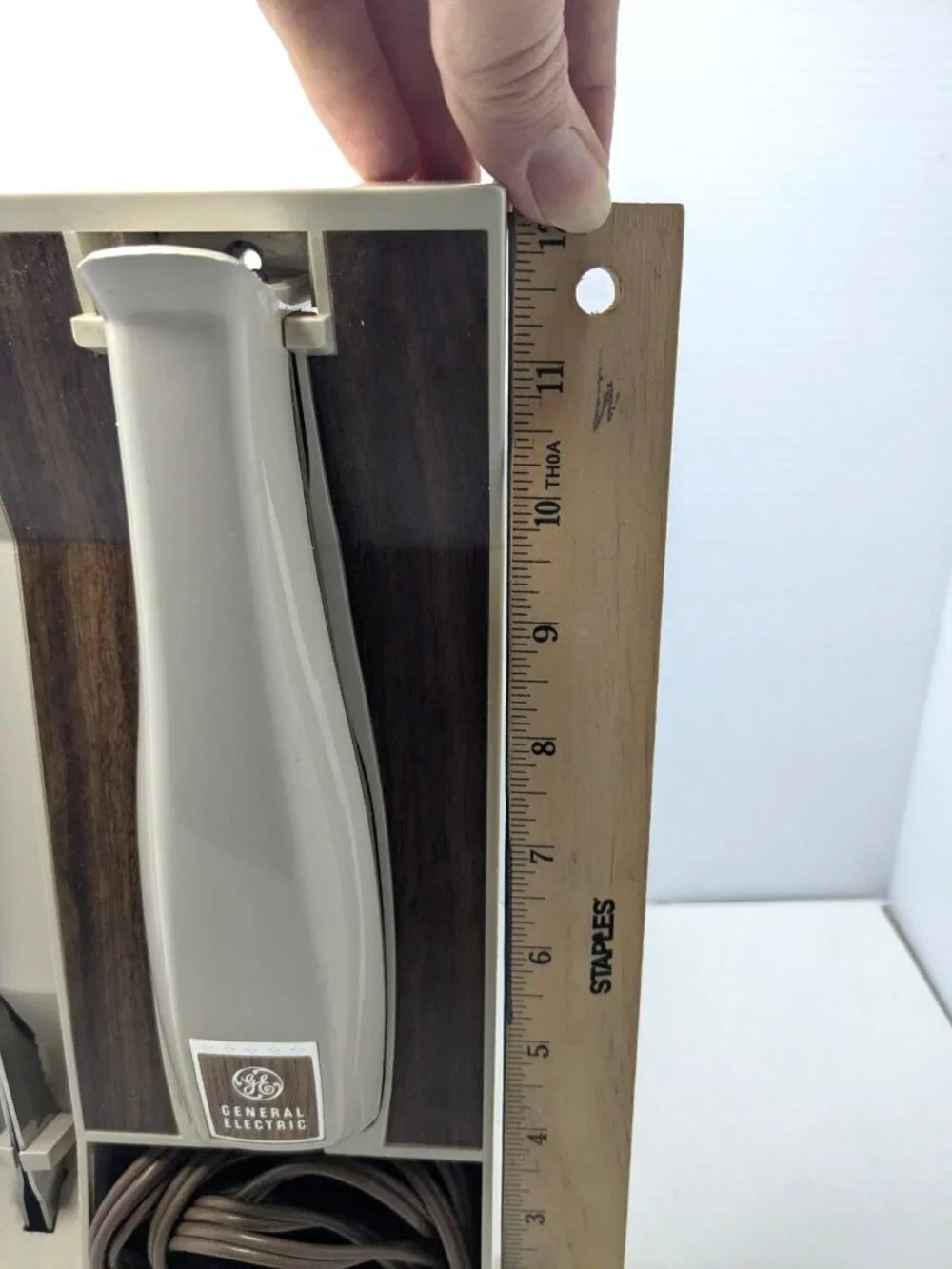 Vtg. General Electric Electric Slicing Knife With Faux Wood Wall-Mount Works